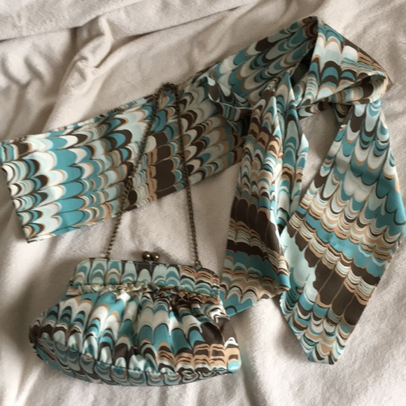 Vintage GAP silk blend mini kisslock clutch & sash